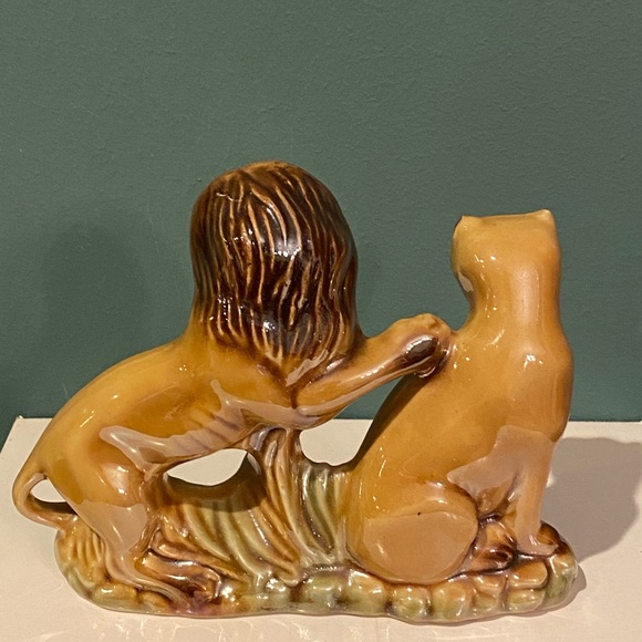 VINTAGE LUSTREWARE LION and LIONESS FIGURINE BRAZIL MCM - Picture 5 of 11